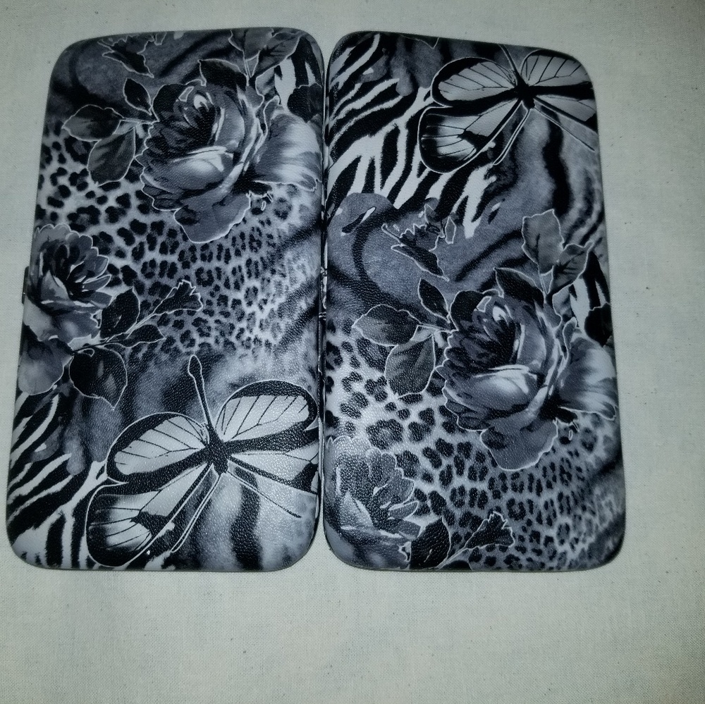 Wallet - Picture 4 of 4
